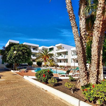 Cactus, Playa Y Piscina Apartman Costa Teguise Kültér fotó