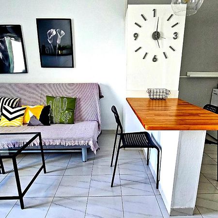 Cactus, Playa Y Piscina Apartman Costa Teguise Kültér fotó