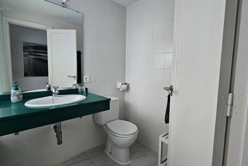 Cactus, Playa Y Piscina Apartman Costa Teguise Kültér fotó
