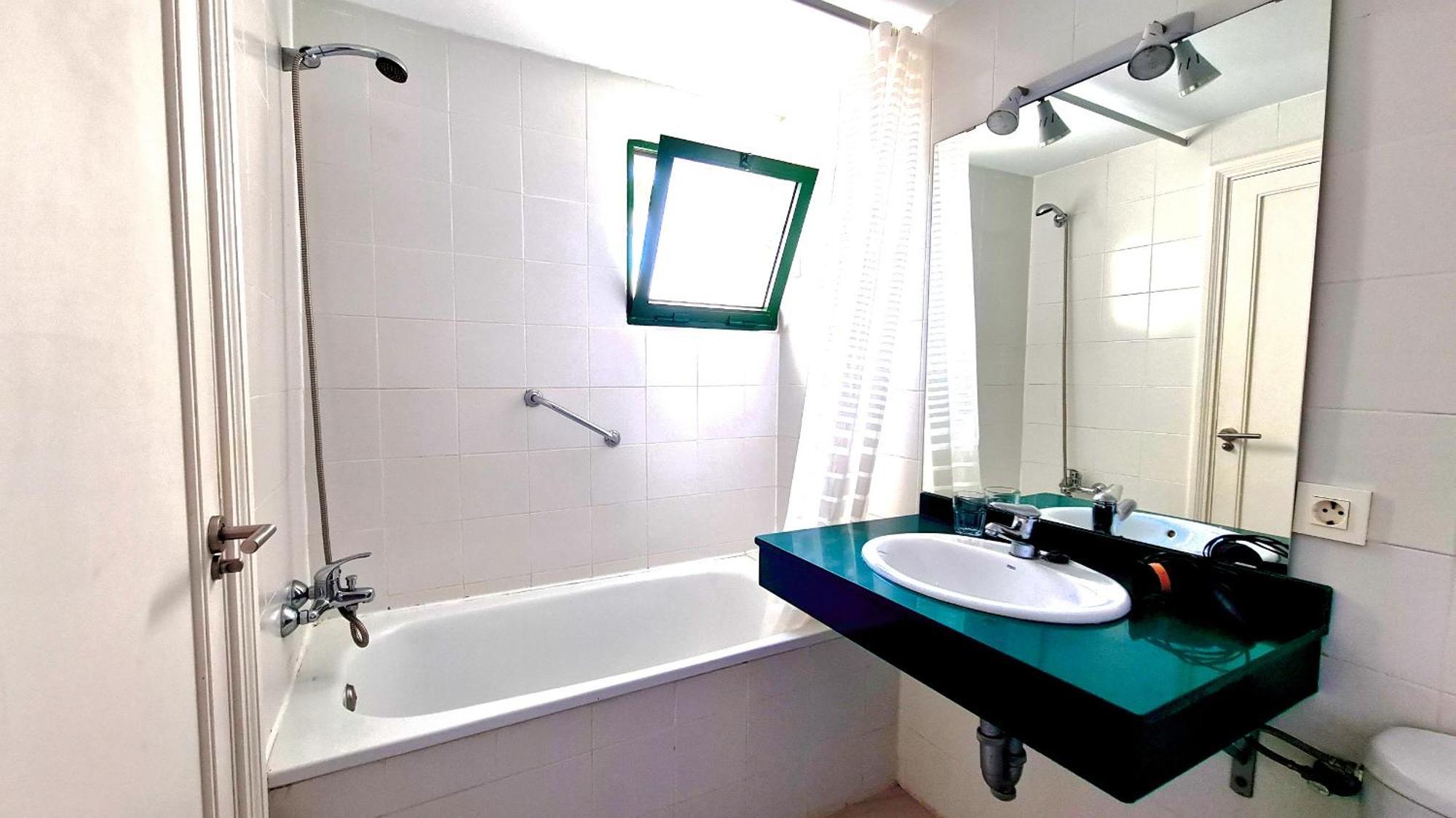 Cactus, Playa Y Piscina Apartman Costa Teguise Kültér fotó